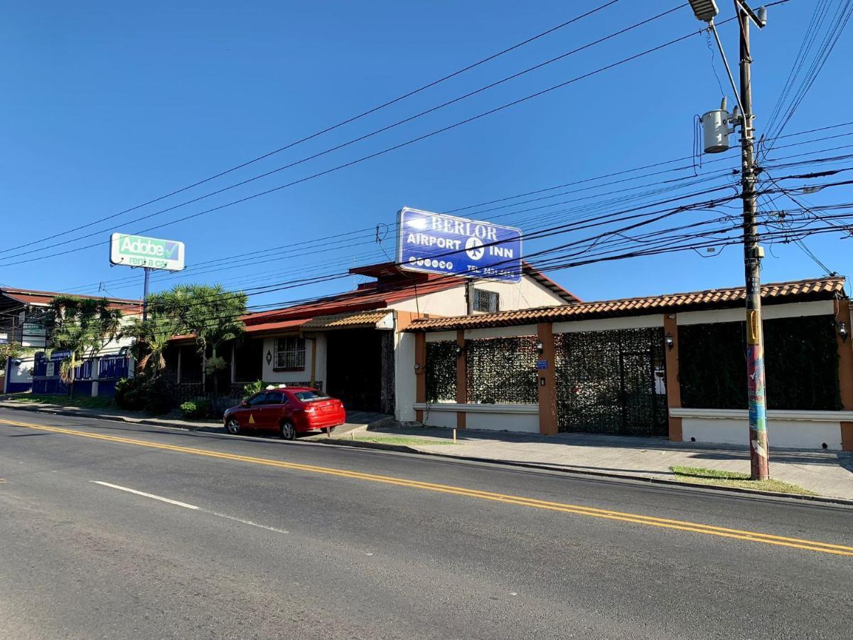 Berlor Airport Inn Alajuela Exterior foto